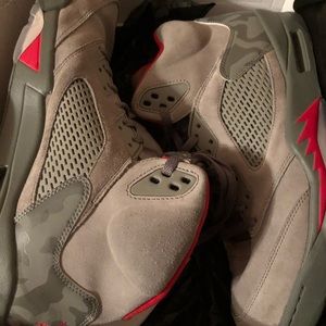 Nike men’s Jordon Retro 5
